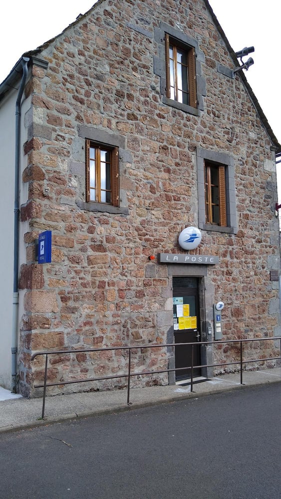 Photo du point La Poste SAINT SAUVES D AUVERGNE