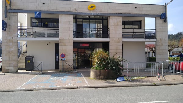Photo du point La Poste TRELISSAC BEAURONNE ISLE MANOIRE