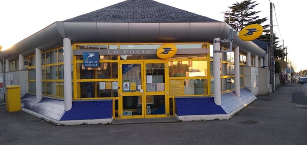 Photo du point La Poste LE MESNIL ESNARD