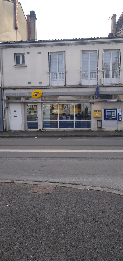 Photo du point La Poste ANGOULEME ST CYBARD