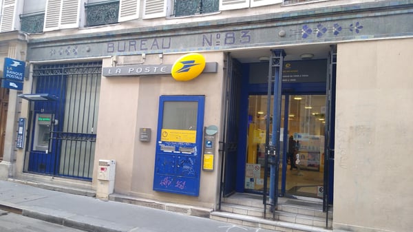 Photo du point La Poste PARIS MONTHOLON