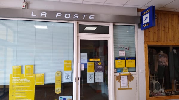 Photo du point La Poste TANINGES