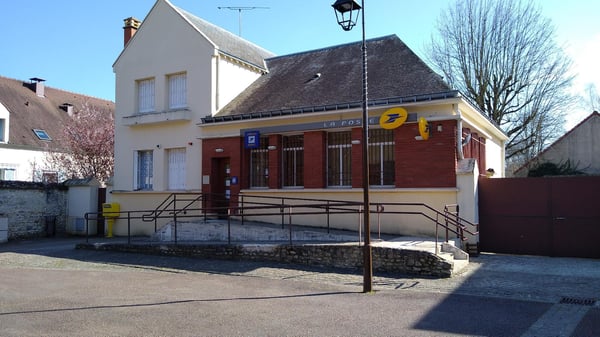 Photo du point La Poste MONTIGNY SUR LOING