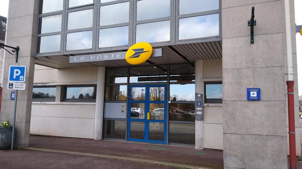 Photo du point La Poste IVRY LA BATAILLE