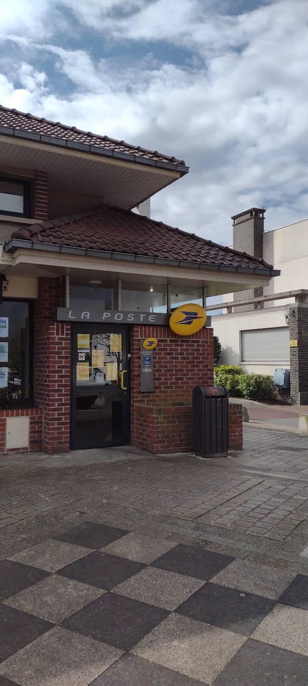 Photo du point La Poste NEUVILLE EN FERRAIN