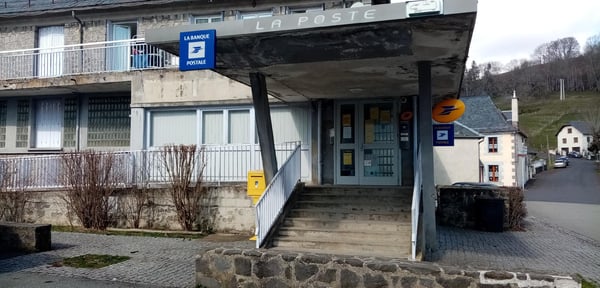 Photo du point La Poste EGLISENEUVE D ENTRAIGUES