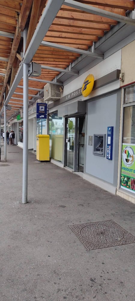 Photo du point La Poste EPINAL HENRI SELLIER