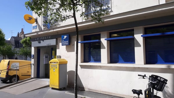 la poste banque tours