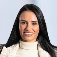Lena Genc. Ihre Ansprechpartnerin für die Profina in Gladbeck.