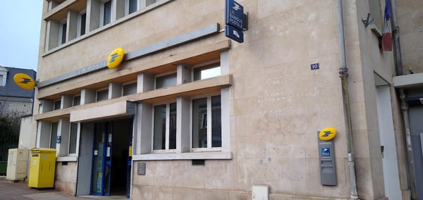 Photo du point La Poste SAINT CYR L ECOLE