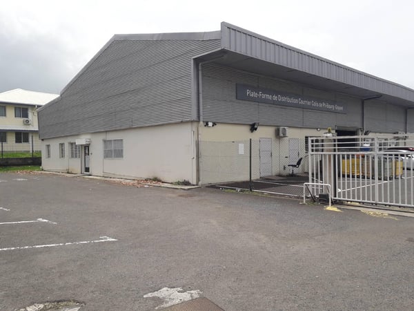 Photo du point La Poste Espace Clients Pro PETIT BOURG PDC1