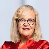 Kirsten Wolf. Ihre Ansprechpartnerin für die Barmenia Versicherung in Mönchengladbach.