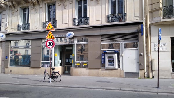 Photo du point La Poste PARIS RASPAIL