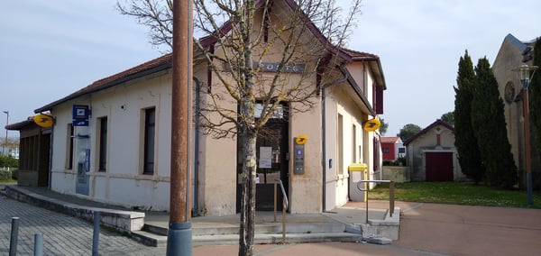 Photo du point La Poste LEGE BOURG