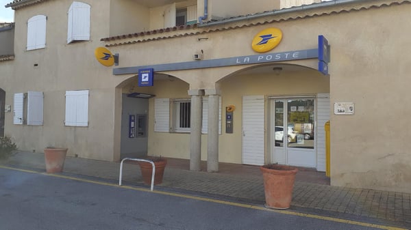 Photo du point La Poste LES SALLES SUR VERDON