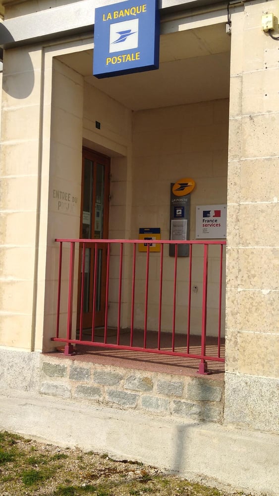 Photo du point La Poste MEZIERES SUR ISSOIRE