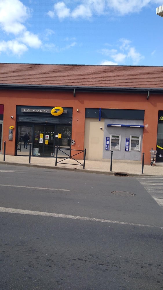 Photo du point La Poste RIS ORANGIS ALBERT REMY