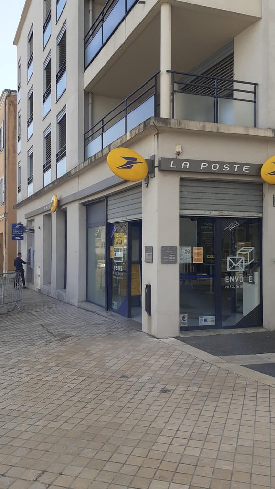 Photo du point La Poste VILLEFRANCHE SUR SAONE REPUBLIQUE