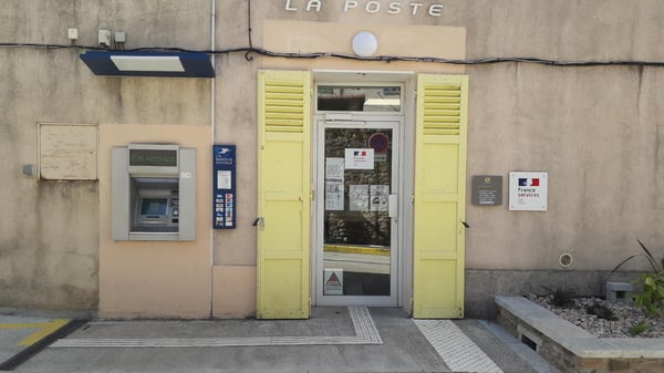 Photo du point La Poste COLLOBRIERES