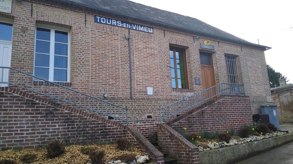 mairie de tours en vimeu