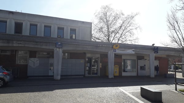 Photo du point La Poste POITIERS COURONNERIES