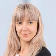 Ayleen Kloth. Ihre Ansprechpartnerin für die Barmenia Versicherung in Lübeck.