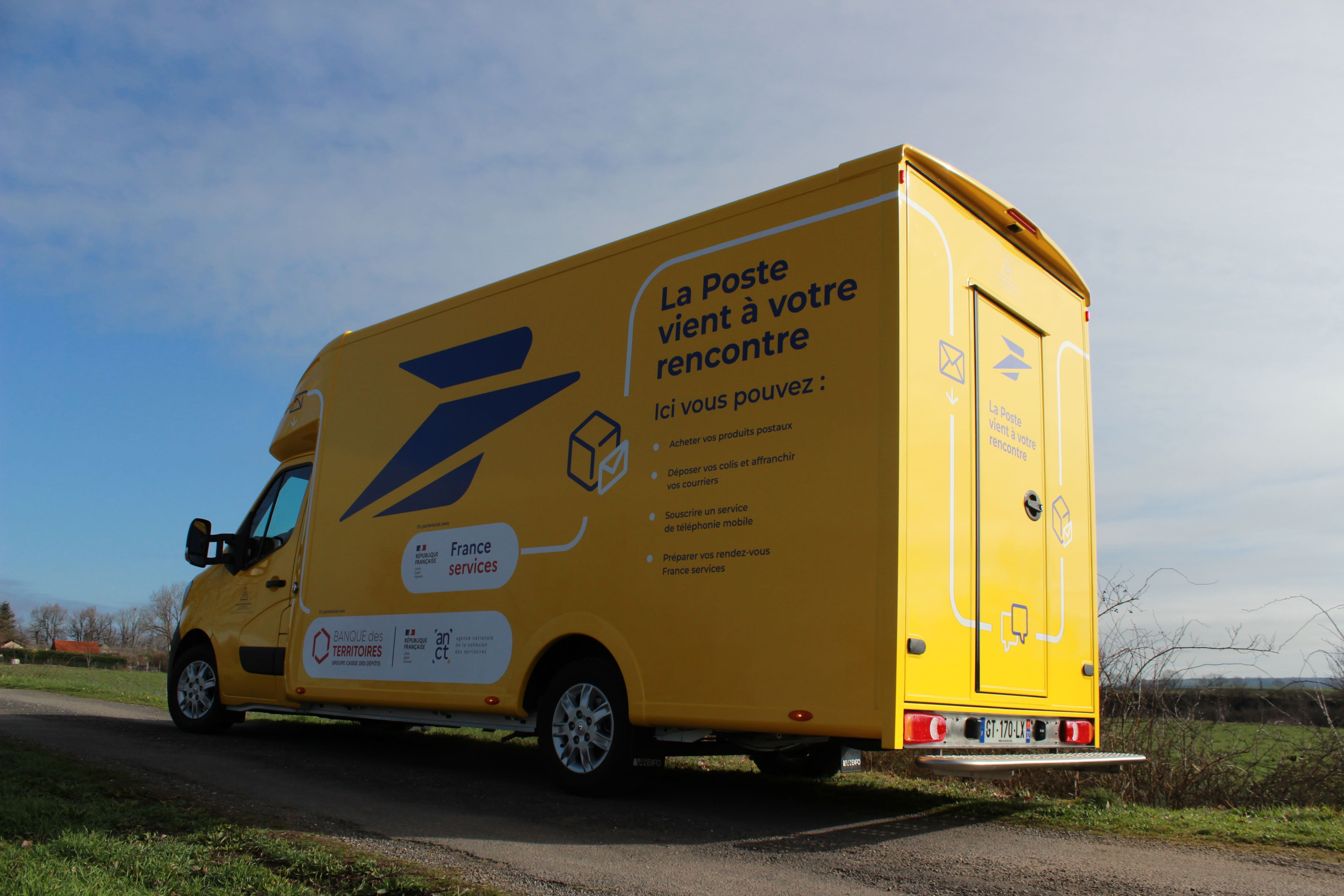Moulinsart Tintin - Camion jaune de la base (Coll. Transport