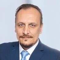 Srdan Veljkovic. Ihr Ansprechpartner für die Barmenia Versicherung in Straubing.