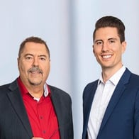 Hans und Maximilian Wolff von Schutter. Ihr Ansprechpartner für die Barmenia Versicherung in Poing.