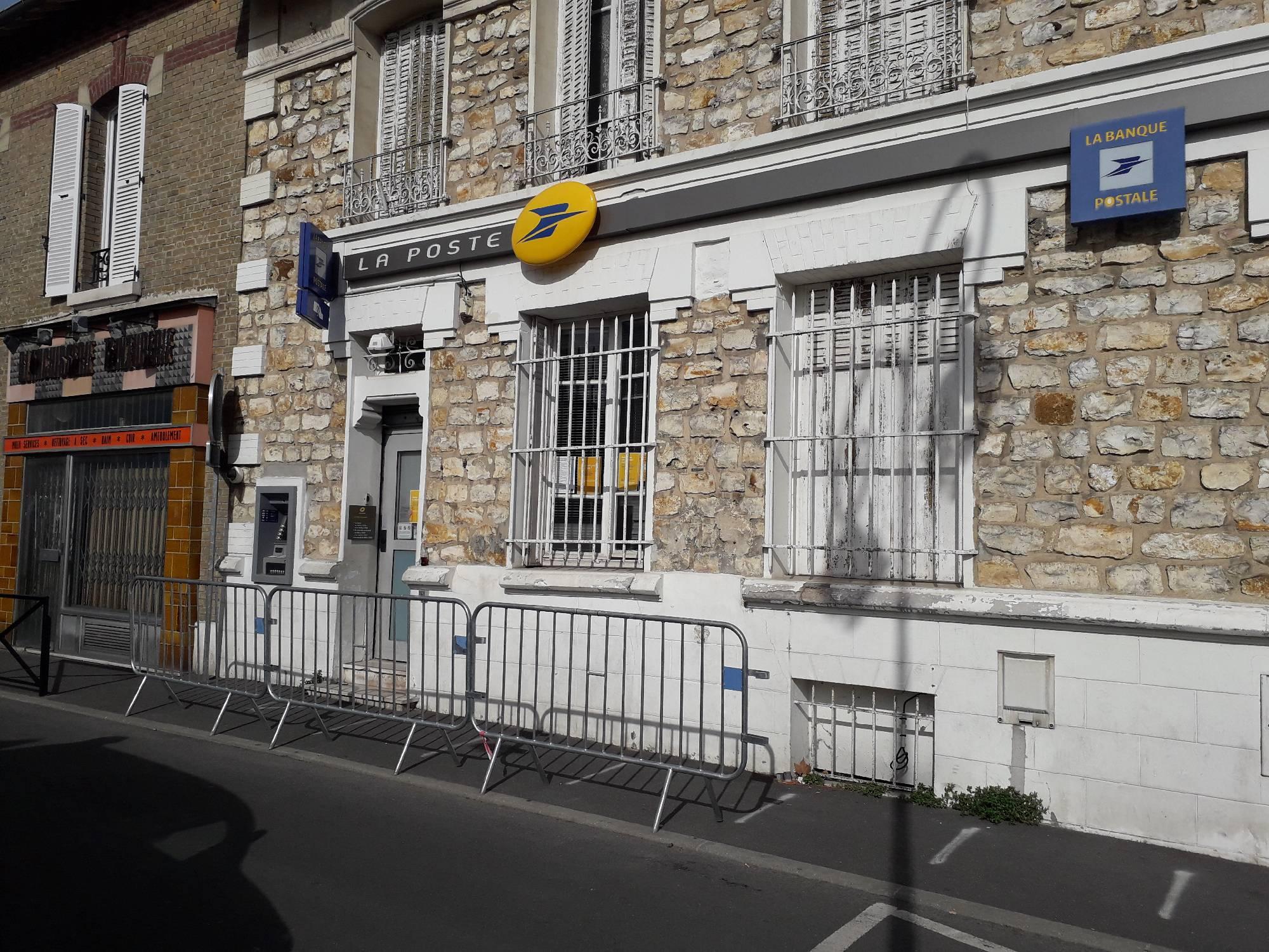 la-poste-groslay-95410-la-poste