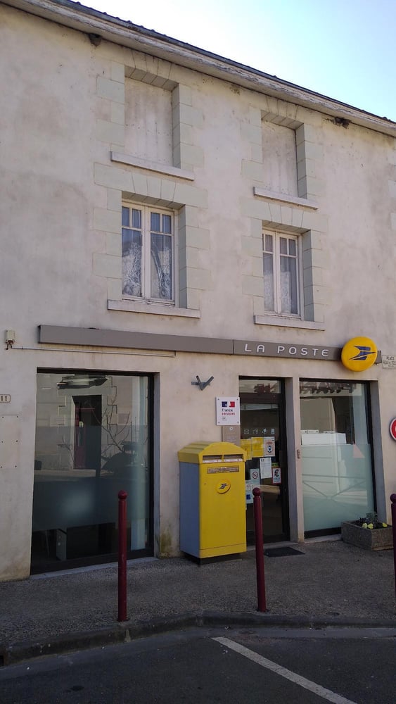 Photo du point La Poste MONTS SUR GUESNES