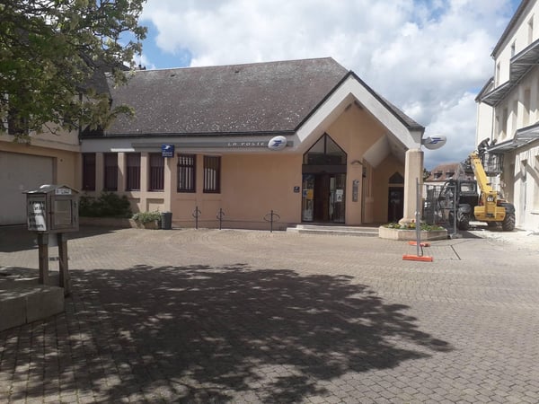 Photo du point La Poste COSNE COURS SUR LOIRE