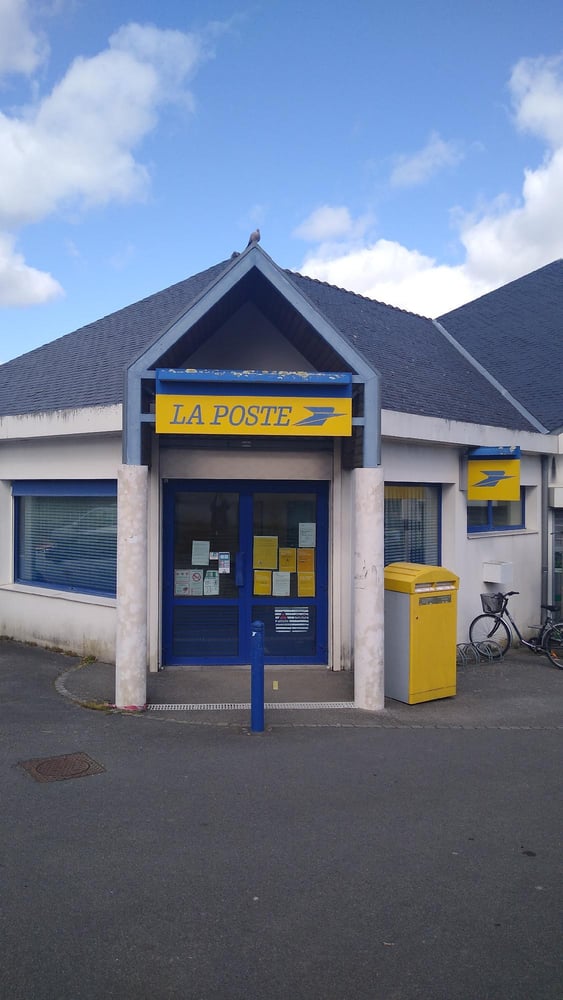 Photo du point La Poste FROSSAY