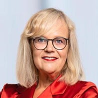 Kirsten Wolf. Ihre Ansprechpartnerin für die Barmenia Versicherung in Mönchengladbach.