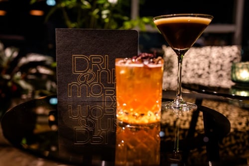 Appetitlicher Abend Drink Porte de Versailles Paris Motel One