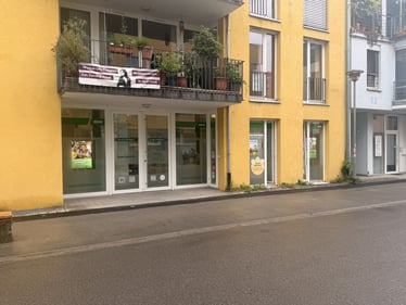 Hier ist der Eingangsbereich unseres DEVK-Büros in Tübingen.