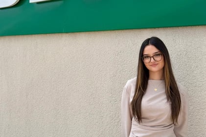 Aleyna Celebi - Azubine bei der DEVK Versicherungsagentur Thomas Koch in Bruchsal
