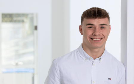 Auszubildender Lukas Malte Elsner - DEVK Versicherung Velbert & Wülfrath
