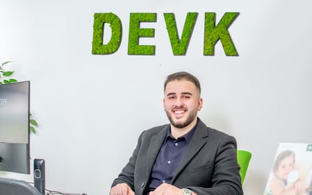 Foto von Zinar Türe