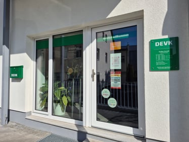 Eingangsbereich der Versicherungsagentur - DEVK Versicherung Steffen Kunath in Döbeln