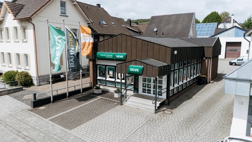 Unser Büro von außen in Balve der DEVK Versicherung Danatsidis