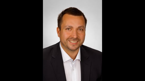 Foto des Agenturleiters Benjamin Engst