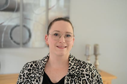 Daniela Flerlage in der Agentur von Michael Landwehr in Cloppenburg