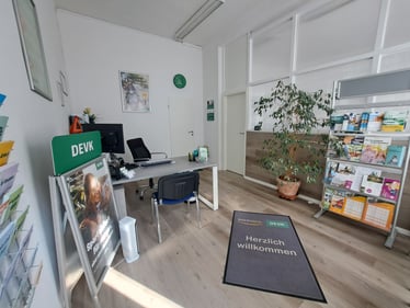 Unsere DEVK Geschäftsstelle in Zossen mit der Innenansicht