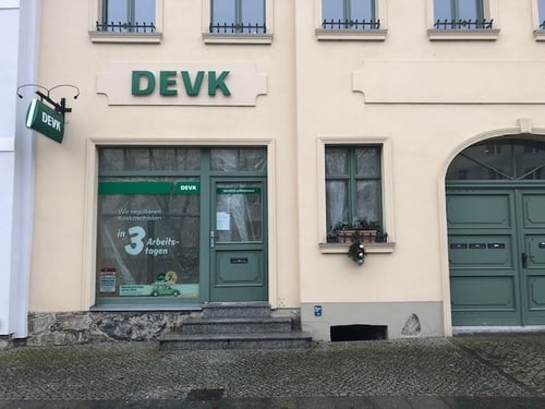 Foto vom DEVK Büro in Jüterbog von der Straßenseite