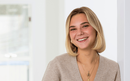 Auszubildende Luisa Stroka - DEVK Versicherung Velbert & Wülfrath