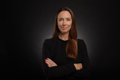 Foto Dagmar Thelen - Mitarbeiterin der DEVK Versicherung Susanne Gerards in Pulheim