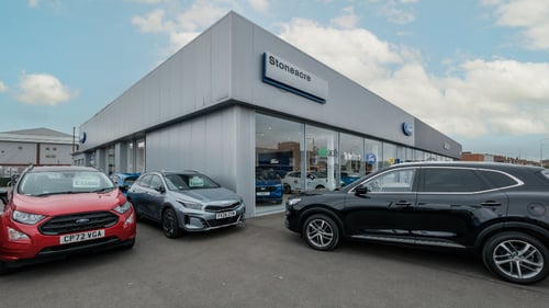 Front of Ford Grimsby Dealership