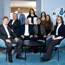 Das Team der Agentur Schmidbauer und Kollegen in Münchberg berät Privatkunden/Gewerbekunden und Pflegekräfte zu Berufsunfähigkeit, Rechtsschutz und Sachversicherungen. Persönlich, regional und zuverlässig.“