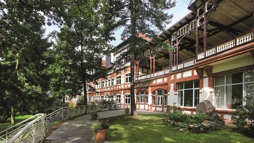 Die Helios Fachklinik Vogelsang Gommern von Außen